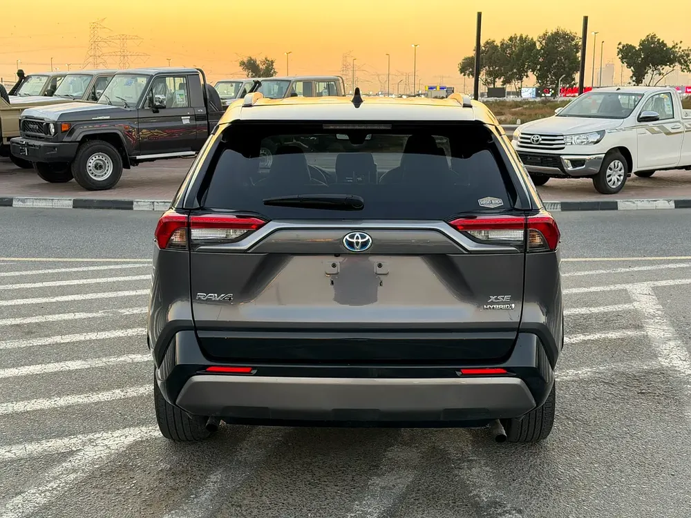 2021 TOYOTA RAV4 XSE HYBRID AWD FULL OPTIONS IMPORTED FROM USA - Image 6