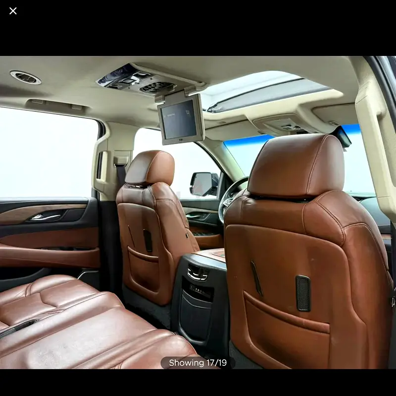 2016 Cadillac Escalade Fully Loaded | GCC Specs | Service Contract - Image 4