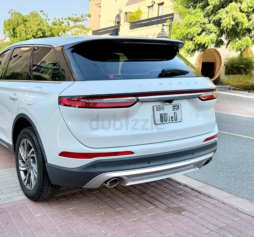 Pristine 2023 Lincoln Corsair | Under agency warranty  service contract, GCC | Luxury Compact S - Image 10