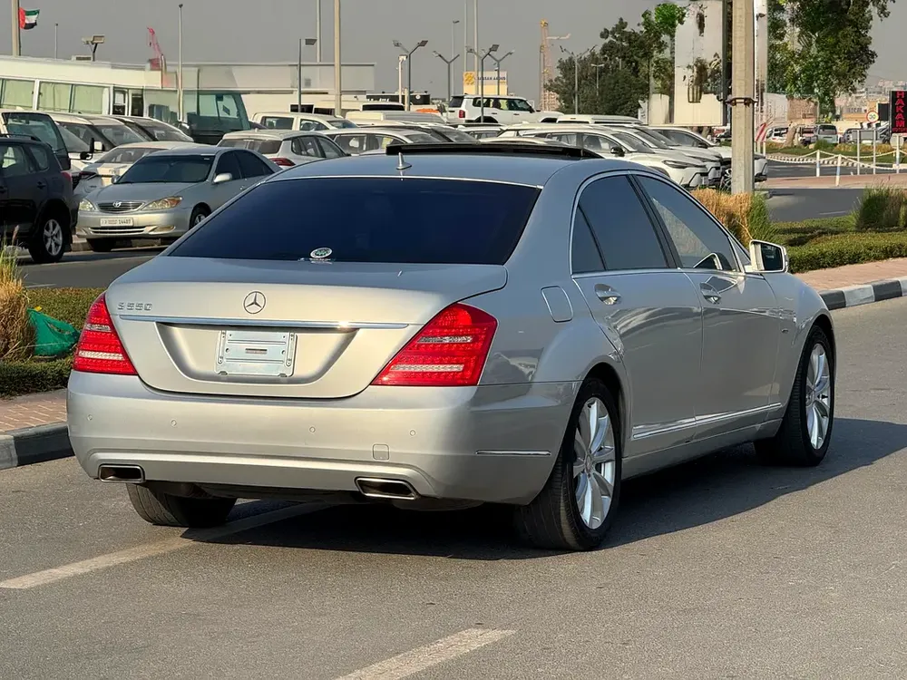 Mercedes-Benz S550 2012 91000km - 4 Auction Grade - Japan Import - Clean Title - Image 5