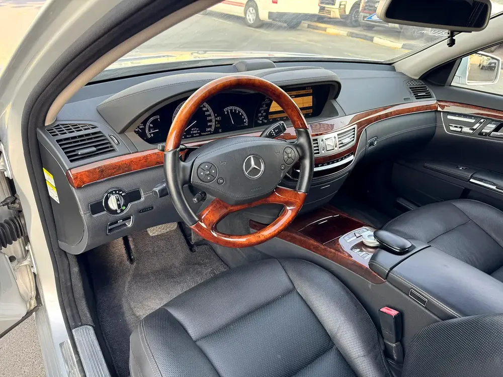 Mercedes-Benz S550 2012 91000km - 4 Auction Grade - Japan Import - Clean Title - Image 7