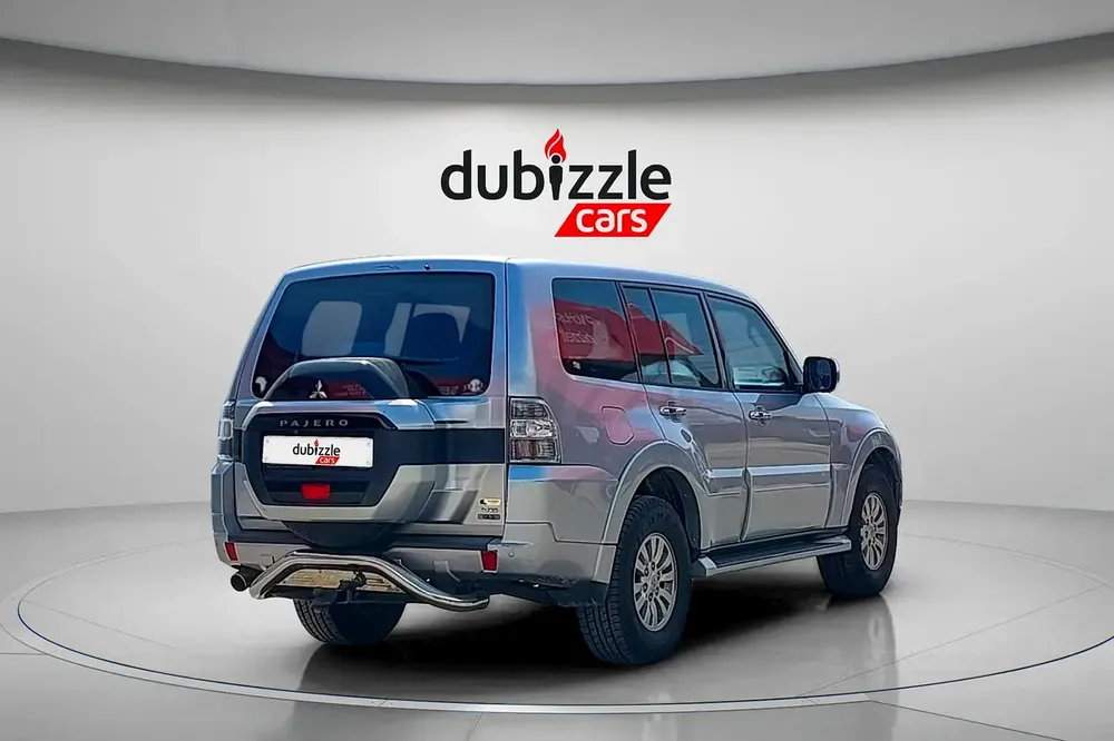 AED 2193/month | 2015 Mitsubishi Pajero  | GCC Specs | Ref#461617 - Image 5