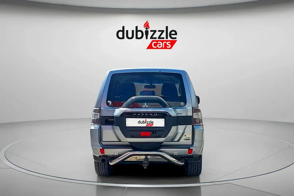 AED 2193/month | 2015 Mitsubishi Pajero  | GCC Specs | Ref#461617 - Image 6