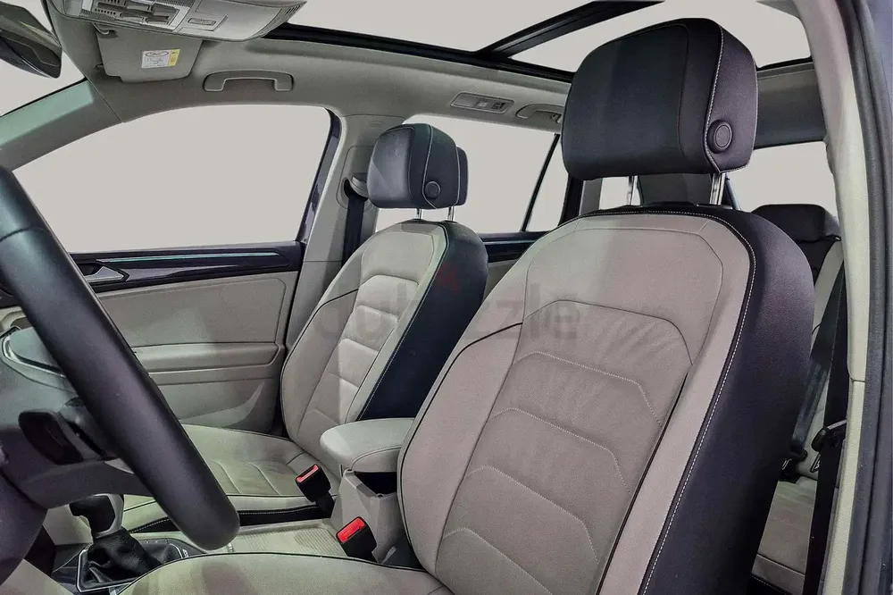 AED 1596/month | 2023 Volkswagen Tiguan Elegance Premium | GCC Specs | Ref#430464 - Image 10