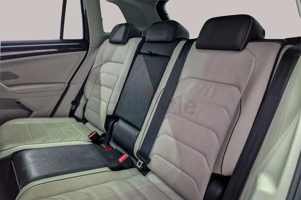 AED 1596/month | 2023 Volkswagen Tiguan Elegance Premium | GCC Specs | Ref#430464 - Image 11