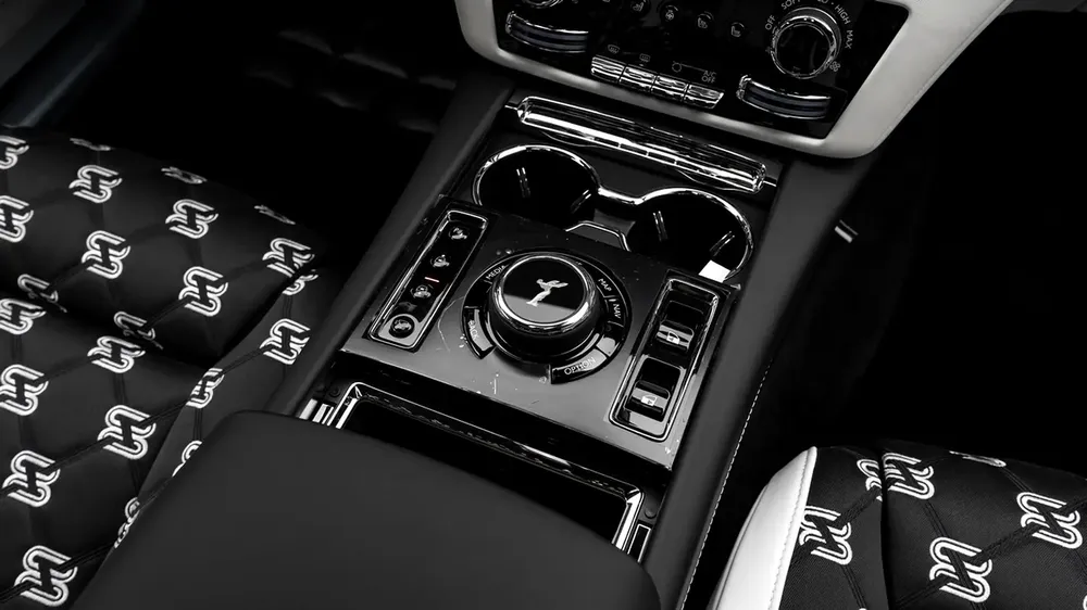 Rolls-Royce Ghost Black Badge - 2026 - GCC - Under Warranty and Service Contract - Image 12