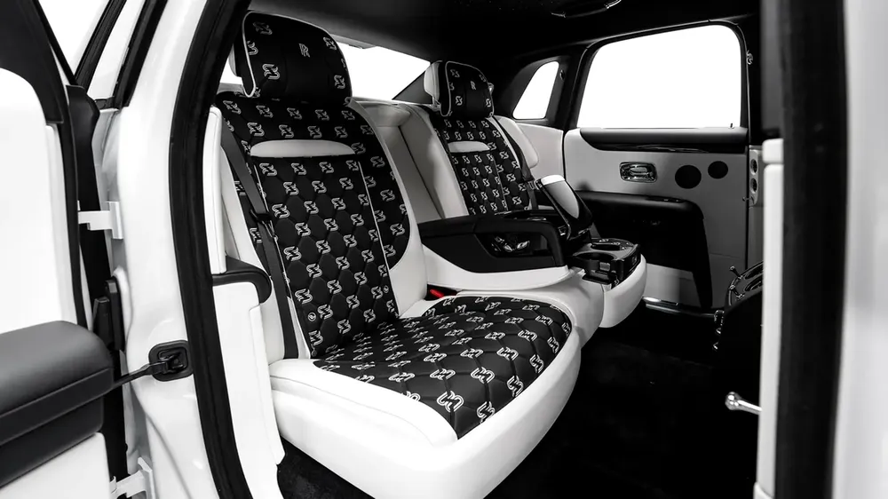 Rolls-Royce Ghost Black Badge - 2026 - GCC - Under Warranty and Service Contract - Image 16