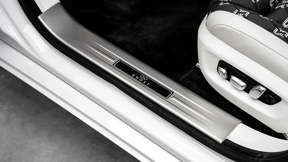 Rolls-Royce Ghost Black Badge - 2026 - GCC - Under Warranty and Service Contract - Image 8
