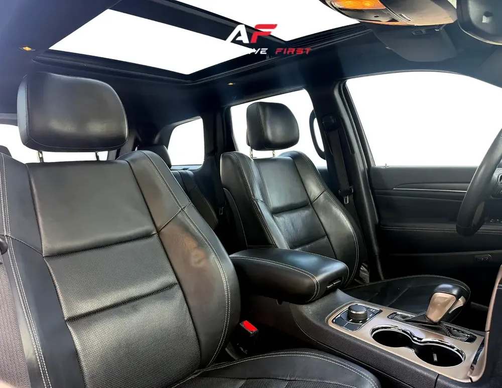 2017 Jeep Grand Cherokee Limited 5.7L V8 | GCC Specs | Excellent Condition - Image 9
