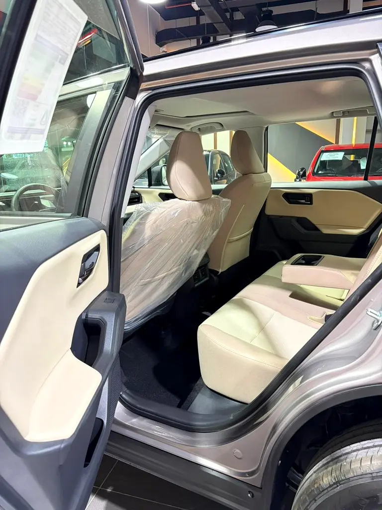 Toyota Rav 4 XLE 2026 - GCC Specs - Brand New! - Image 16
