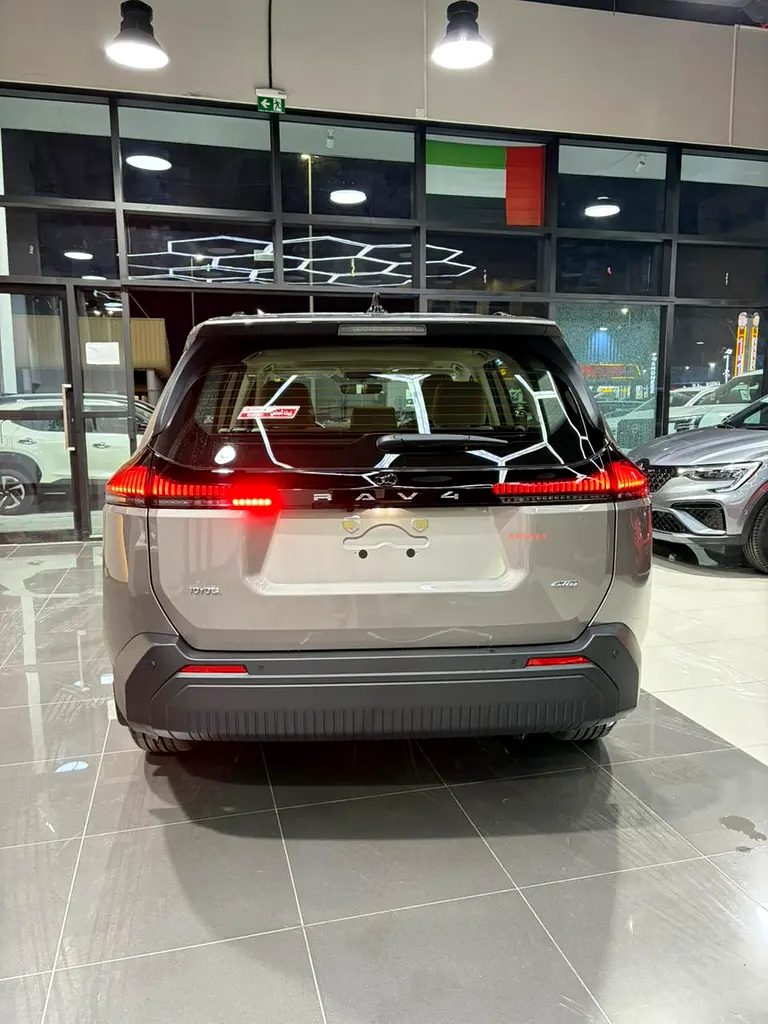 Toyota Rav 4 XLE 2026 - GCC Specs - Brand New! - Image 6