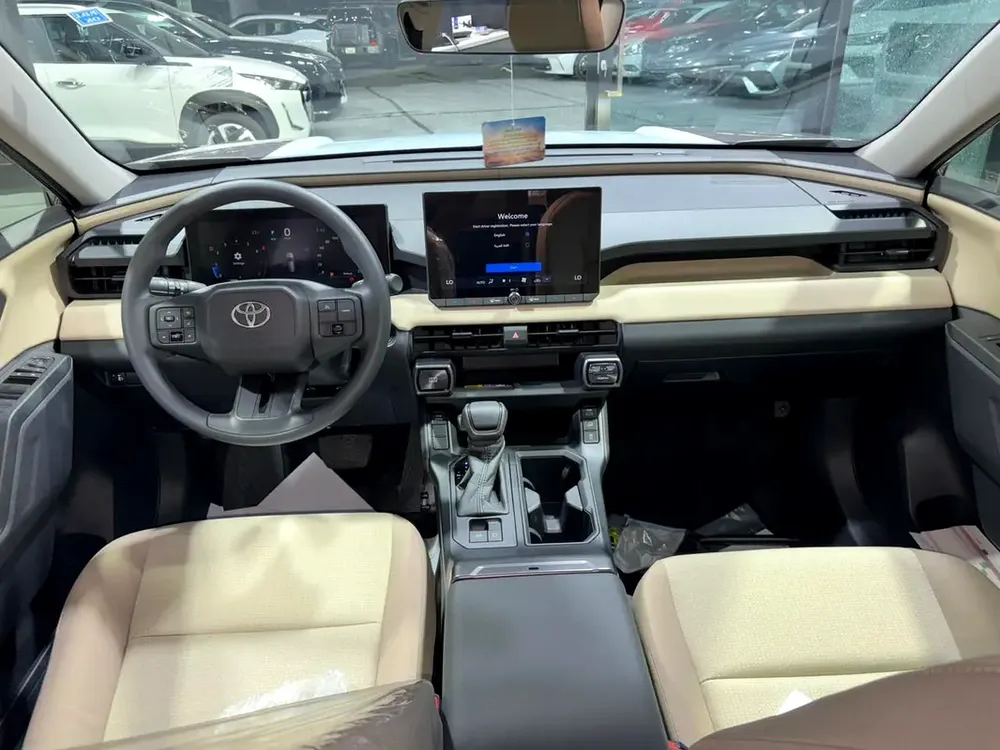 Toyota Rav 4 XLE 2026 - GCC Specs - Brand New! - Image 8