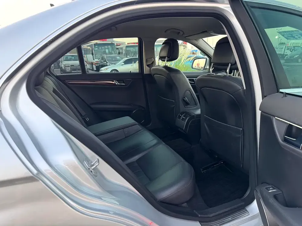 Mercedes-Benz C-Class C250, 2008, Auction Grade 4/bJapanese Specs - Image 13