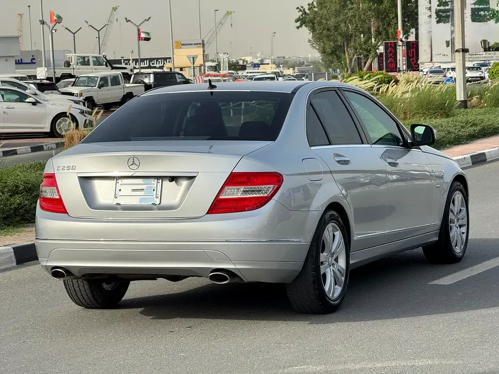 Mercedes-Benz C-Class C250, 2008, Auction Grade 4/bJapanese Specs - Image 5