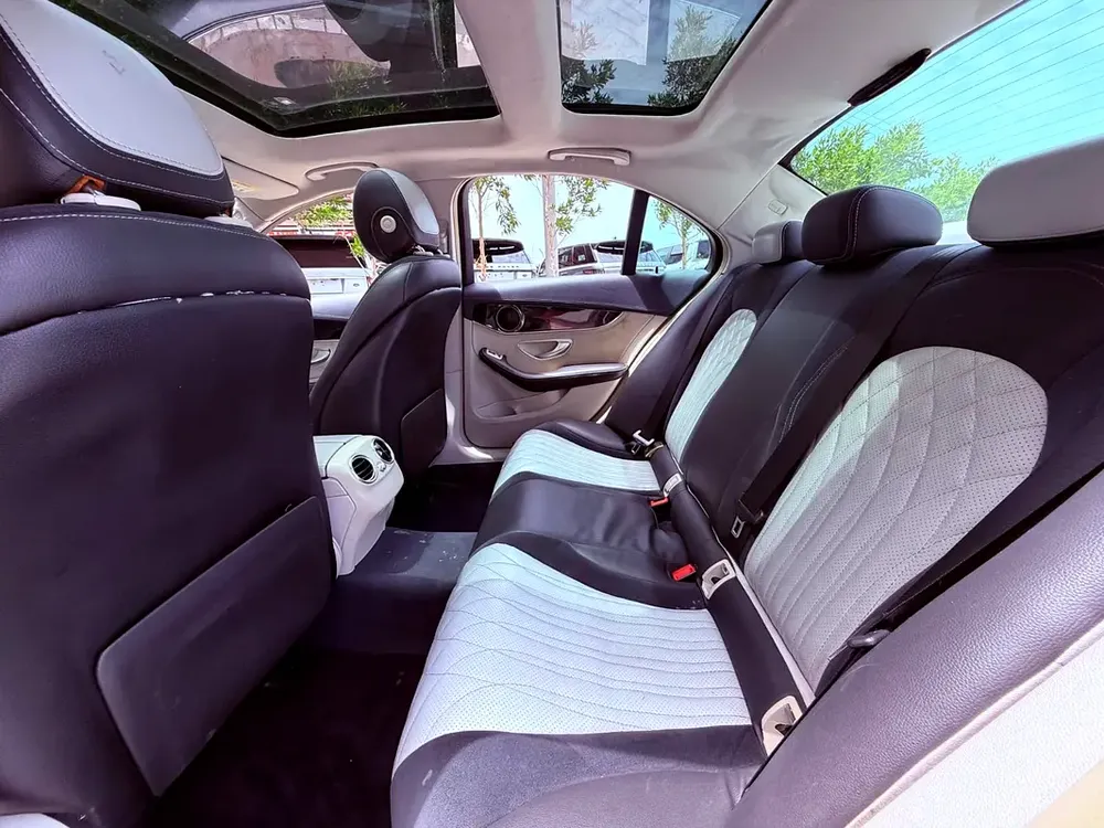 مرسيدس بنز C200 خليجي فل اوبشن Mercedes-Benz C200, 2015, GCC Specs - Excellent Condition - Image 11