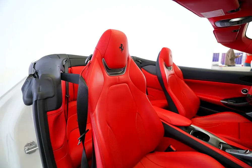 CARBON INTERIOR | PORTOFINO | SERVICE TILL 2026 - Image 7