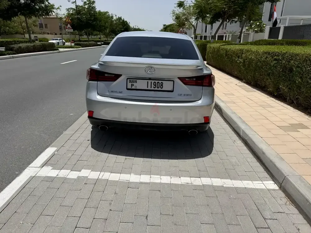 Lexus IS 350 2014 GCC Specs - Pristine Condition - Image 6