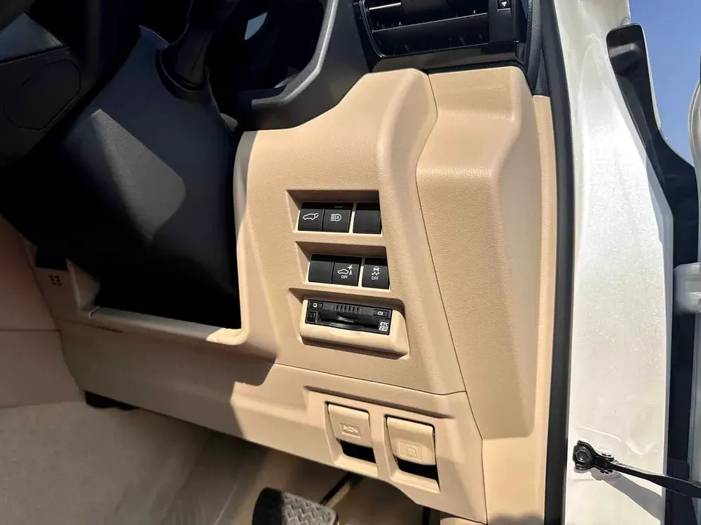 2024 (RIGHT HAND DRIVING) LAND CRUISER 300 ZX 3.5L PETROL 7-SEATS BRAND NEW 0KM FOR EXPORT ONLY - Image 10