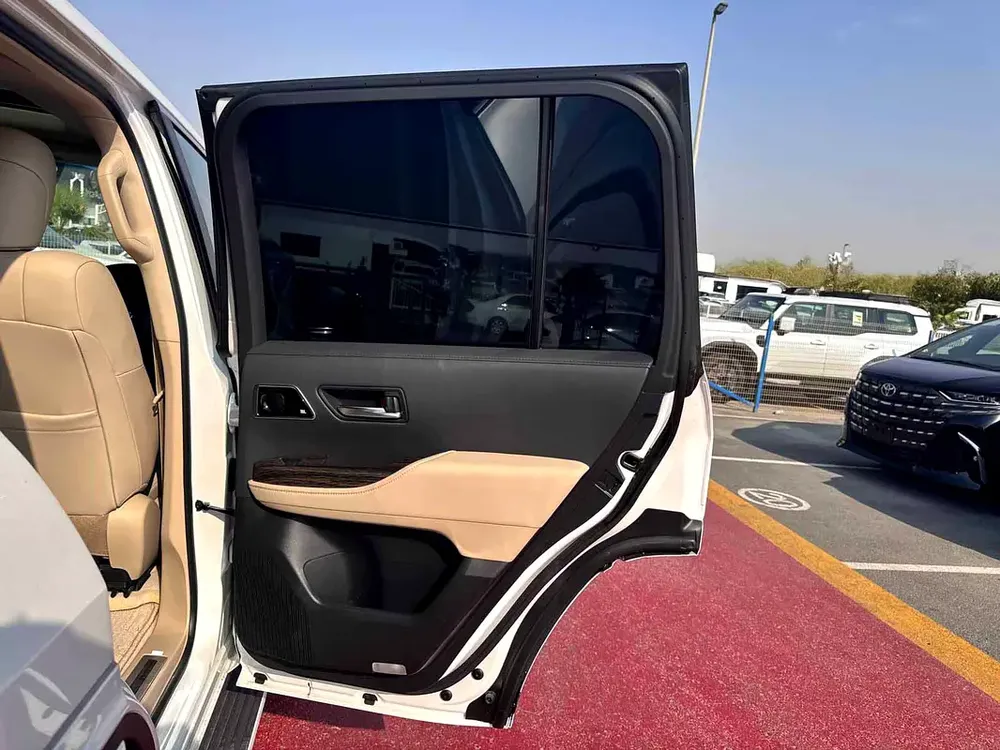 2024 (RIGHT HAND DRIVING) LAND CRUISER 300 ZX 3.5L PETROL 7-SEATS BRAND NEW 0KM FOR EXPORT ONLY - Image 17