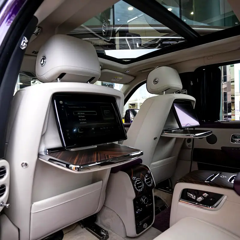 2019  ROLLS ROYCE CULLINAN SILVER BADGE GCC DONE 78,000KM - Image 6