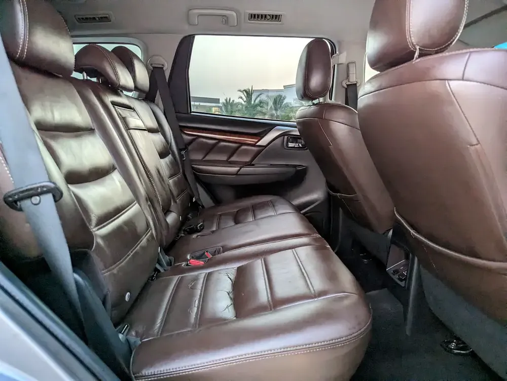 MITSUBISHI MONTERO SPORT 2019 GLS 4WD FULL OPTION GCC ACCIDENT FREE IN EXCELLENT CONDITION - Image 6