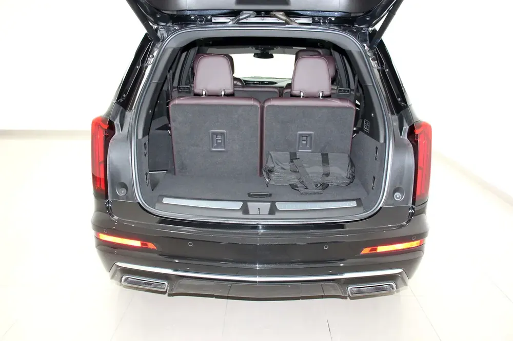 2022 Cadillac XT6 Premium Luxury - GCC Specs - Excellent Condition - Image 5
