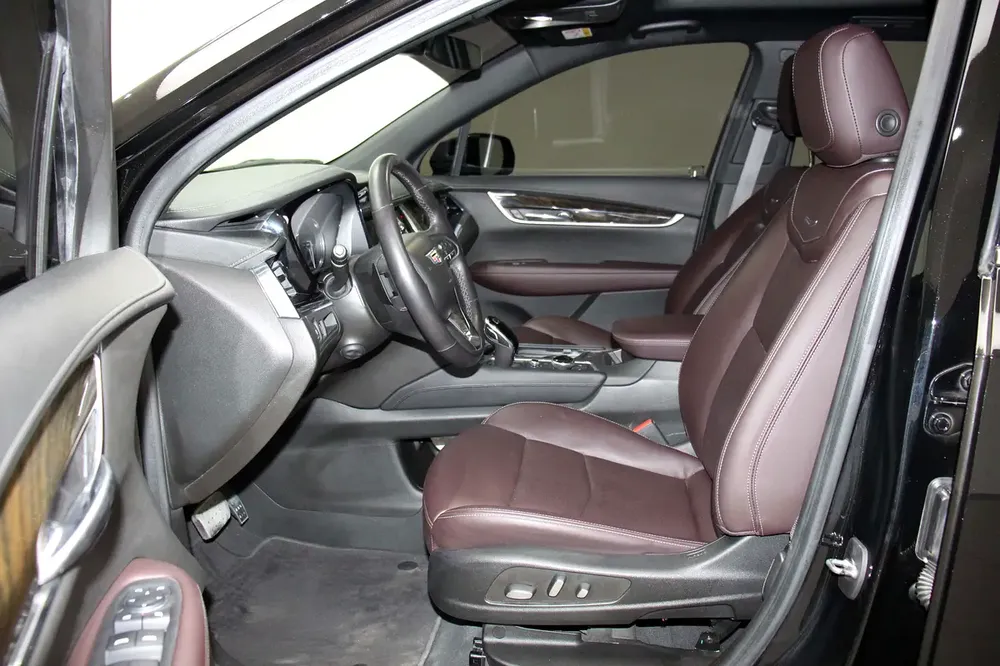 2022 Cadillac XT6 Premium Luxury - GCC Specs - Excellent Condition - Image 9