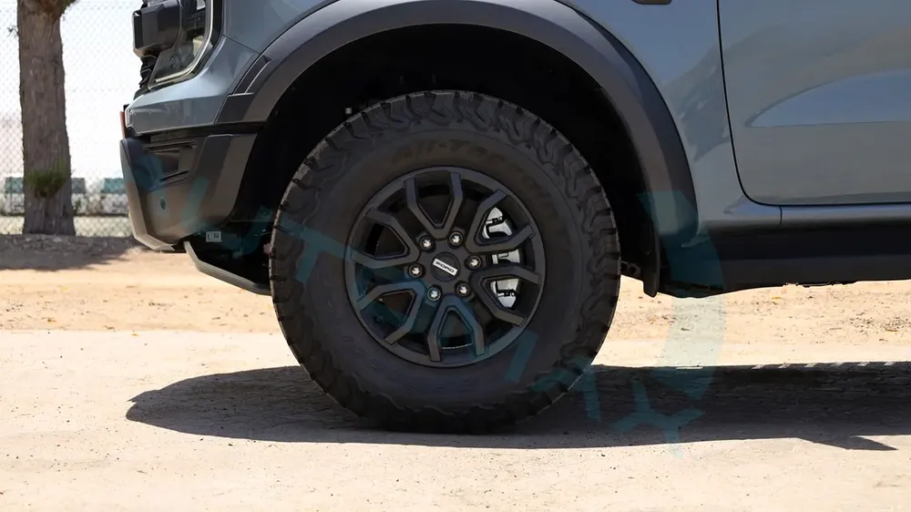 ( Only For Export ) 2025 Ford Ranger Raptor 2.0L Bi-Turbo 4X4 GCC BRAND NEW - Image 20