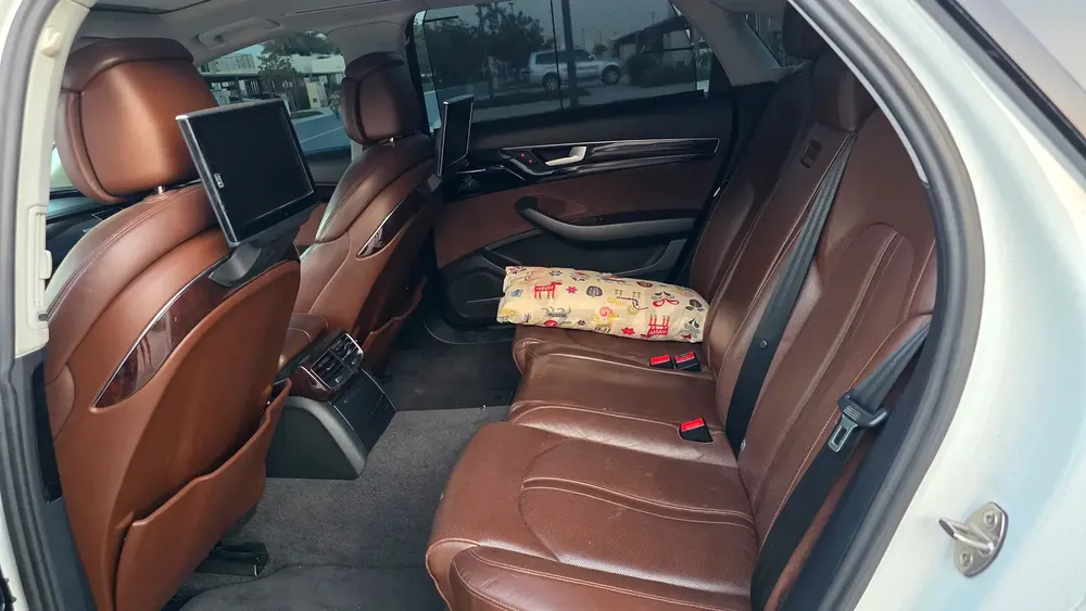 Perfect driving condition Audi A8 L - Image 4