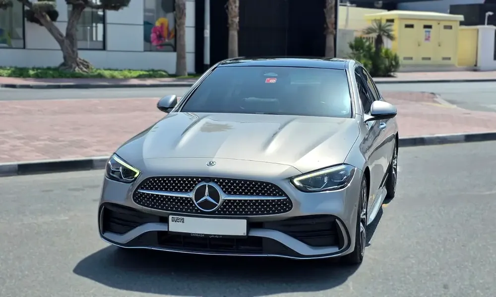 Mercedes-Benz C200 GCC Specs AED 4,550 / M Lease to own & In-house Finance Available - Image 11
