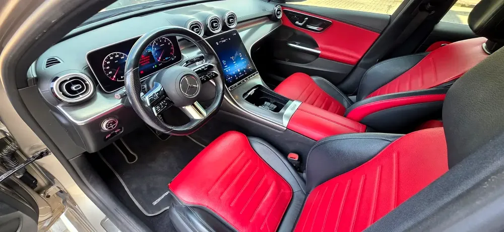 Mercedes-Benz C200 GCC Specs AED 4,550 / M Lease to own & In-house Finance Available - Image 6