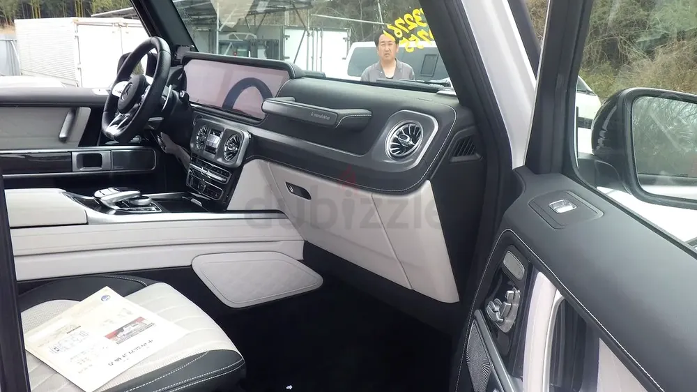 2024 Mercedes-Benz G-Class G 63 AMG - Japanese Specs - Brand New - Image 13