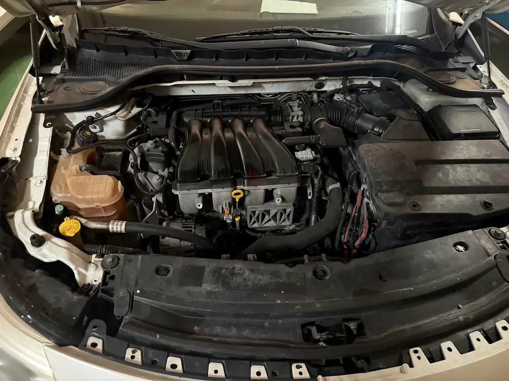 Renault Safrane SE 2015 GCC Specs 1st owner car - Image 6