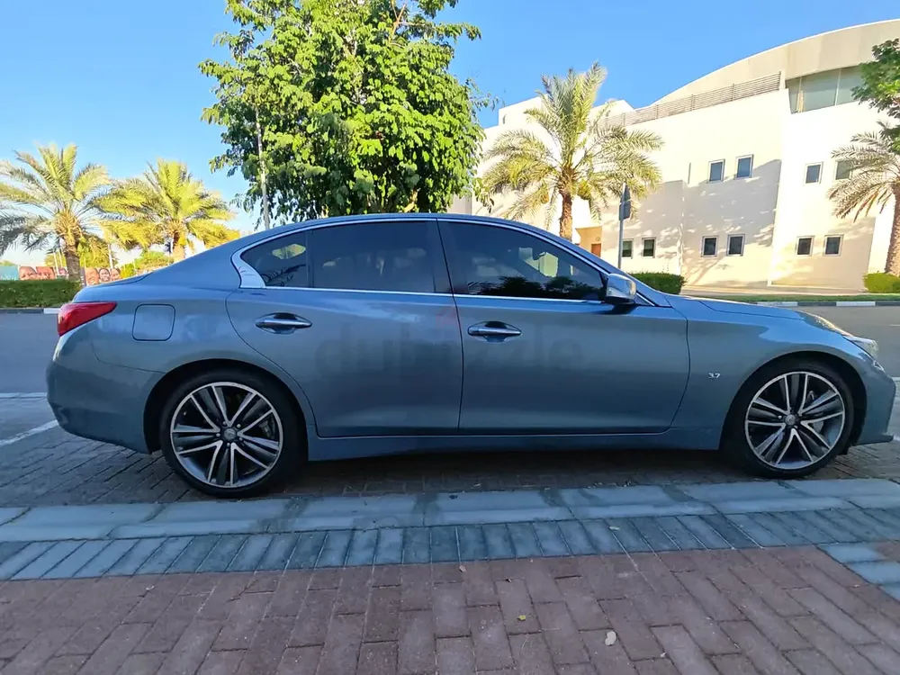 Infiniti Q50 Red Sport 2015 GCC Specs - Image 5