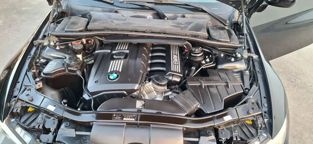 BMW 3-Series 328i 2013 - Japanese Specs convertible E-93 - Image 17