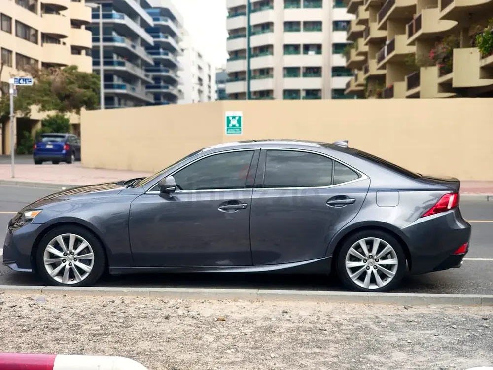 Lexus is - Image 5