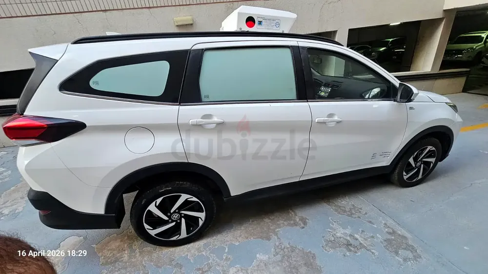 Toyota Rush EX 2020 - Van with Freezer - Image 7