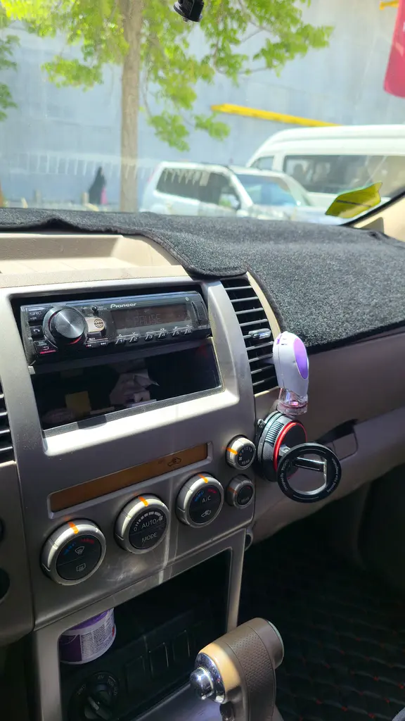 Nissan pathfinder 2011 - Image 8