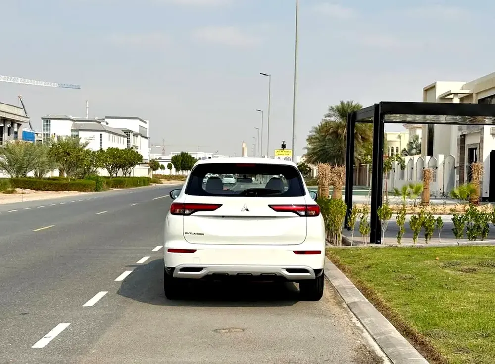 1360/MONTH @ZERO DOWN PAYMENT, MITSUBISHI OUTLANDER, GCC SPECS, 2023 MODEL, EXCELLENT CONDITION - Image 10