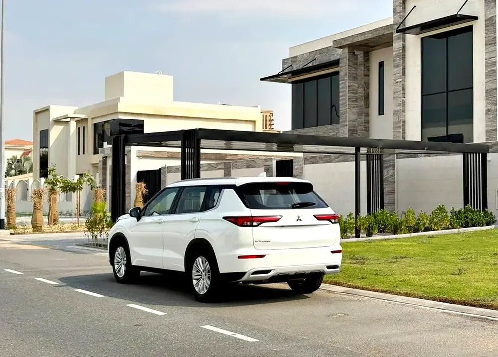 1360/MONTH @ZERO DOWN PAYMENT, MITSUBISHI OUTLANDER, GCC SPECS, 2023 MODEL, EXCELLENT CONDITION - Image 11
