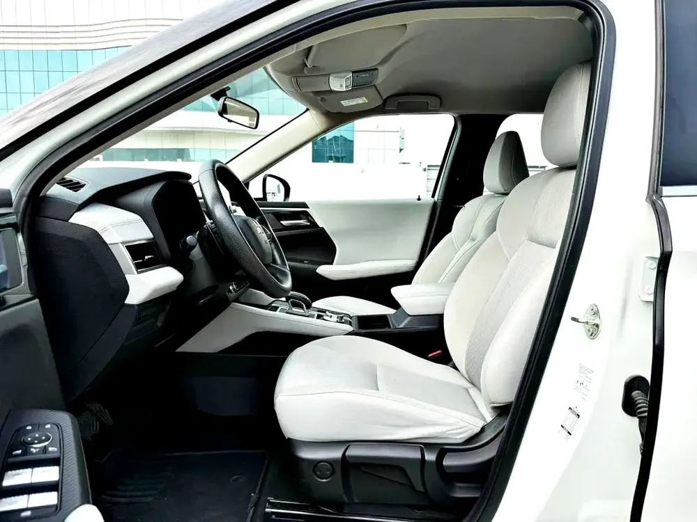 1360/MONTH @ZERO DOWN PAYMENT, MITSUBISHI OUTLANDER, GCC SPECS, 2023 MODEL, EXCELLENT CONDITION - Image 15