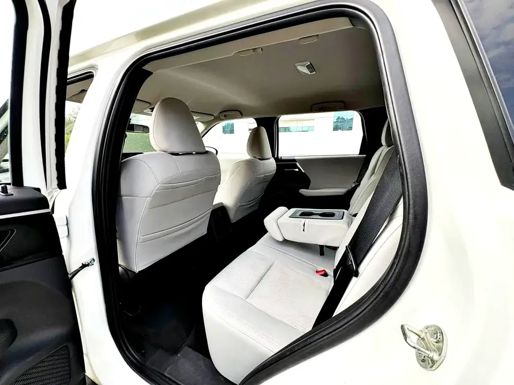 1360/MONTH @ZERO DOWN PAYMENT, MITSUBISHI OUTLANDER, GCC SPECS, 2023 MODEL, EXCELLENT CONDITION - Image 18