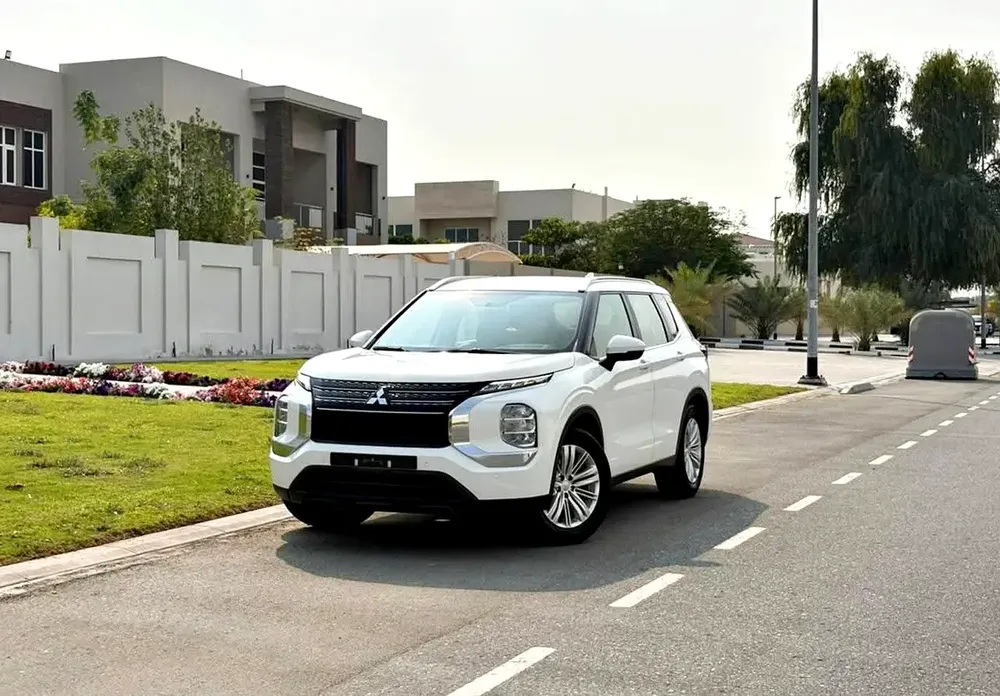 1360/MONTH @ZERO DOWN PAYMENT, MITSUBISHI OUTLANDER, GCC SPECS, 2023 MODEL, EXCELLENT CONDITION - Image 7