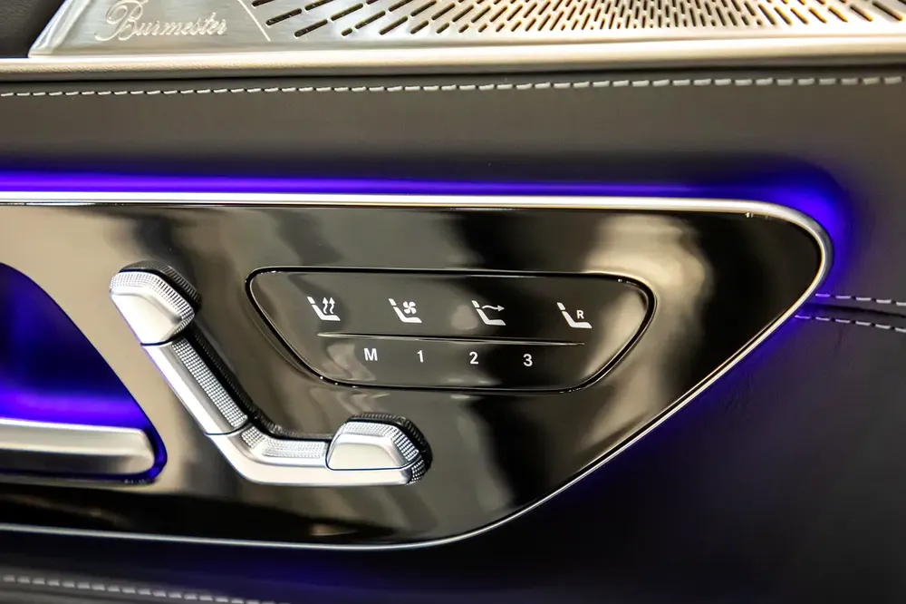 MERCEDES-BENZ SL63 AMG Bi-Turbo / 2022 / 3 YEARS WARRANTY N SERVICE AVAILABLE - Image 15