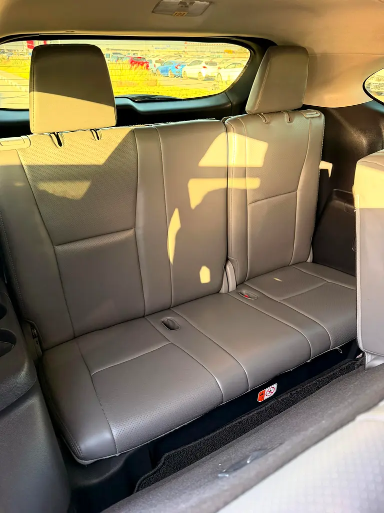 Toyota Highlander Limited 2023 GCC Spec well Maintained - Image 15