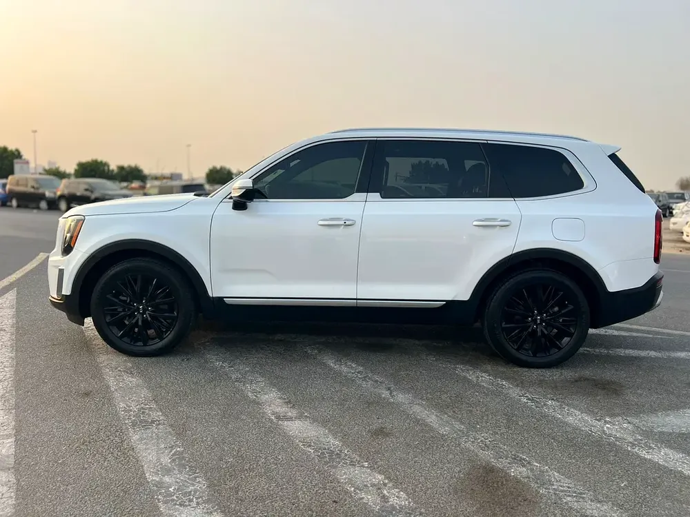 2021 KIA TELLURIDE SX FULL OPTION - PANORAMIC ROOF - HUD DISPLAY - AUTO TRUNK -360 *CAM - 4wheel DRV - Image 4