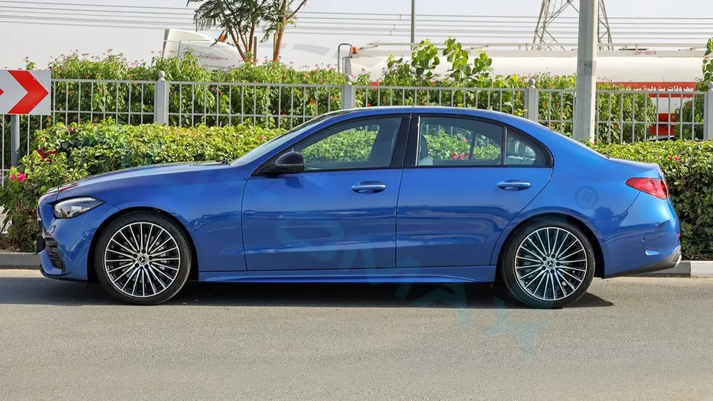 2026 Mercedes-Benz C200 AMG Premium EQ Boost 1.5T RWD GCC With 2 Years Unlimited Mileage Warranty - Image 19