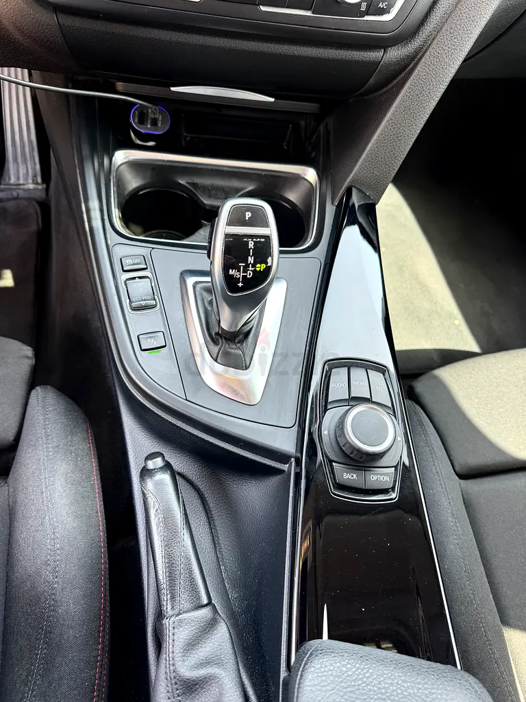 BMW 3-Series 328i Sport Line 2015 GCC Specs - Image 11