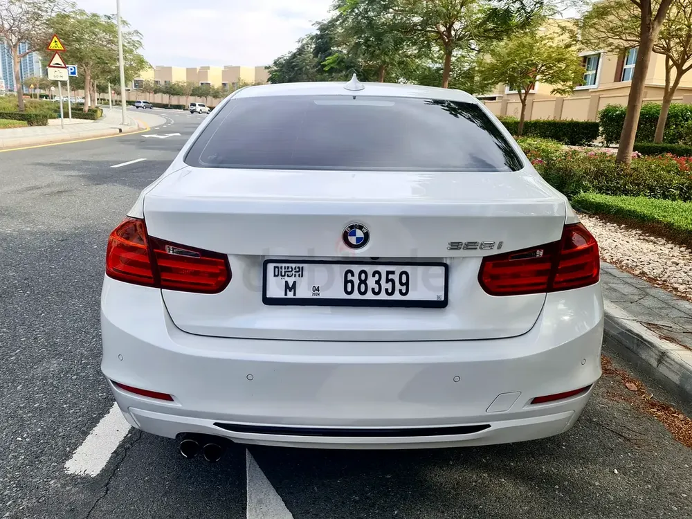 BMW 3-Series 328i Sport Line 2015 GCC Specs - Image 5