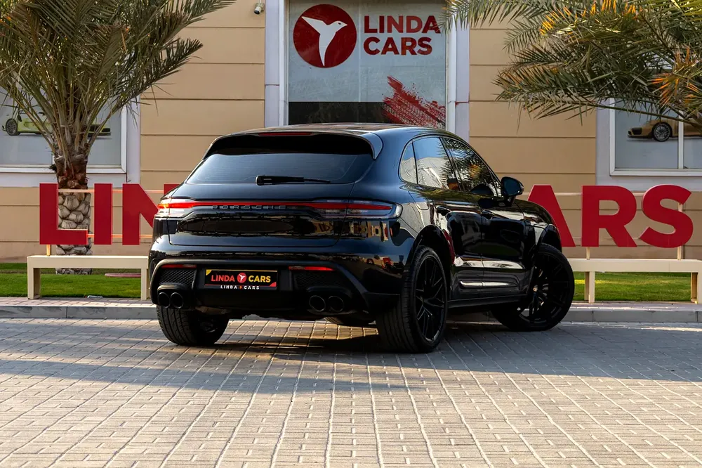 Porsche Macan T 2022 GCC under Warranty with Flexible Down-Payment. - Image 6